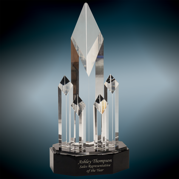 Crystal award with 5 rising diamonds on black crystal base